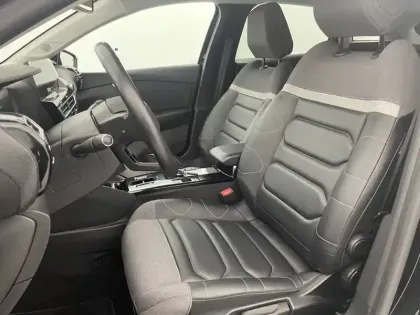 Photo 13 Citroën C4 e- 136 ch Automatique