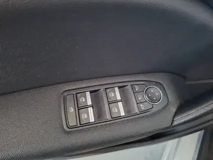 Photo 16 Renault Captur  Blue dCi 95