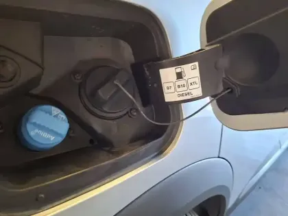 Photo 13 Renault Captur  Blue dCi 95