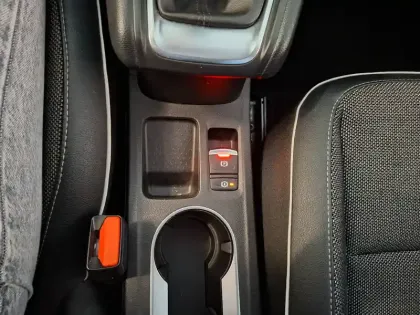 Photo 38 Renault Captur  Blue dCi 95