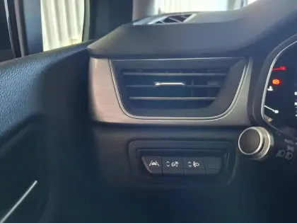 Photo 33 Renault Captur  Blue dCi 95