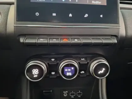 Photo 35 Renault Captur  Blue dCi 95