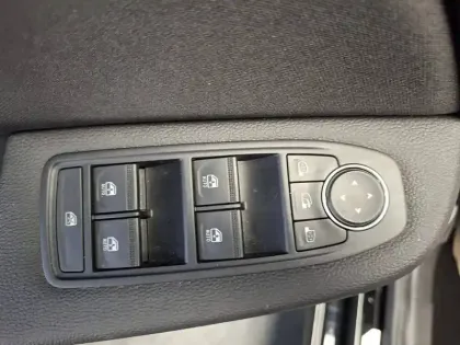 Photo 16 Renault Clio  E-Tech full hybrid 145