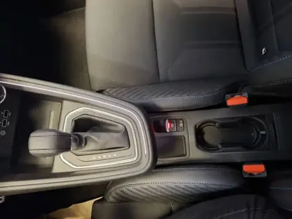 Photo 42 Renault Clio  E-Tech full hybrid 145