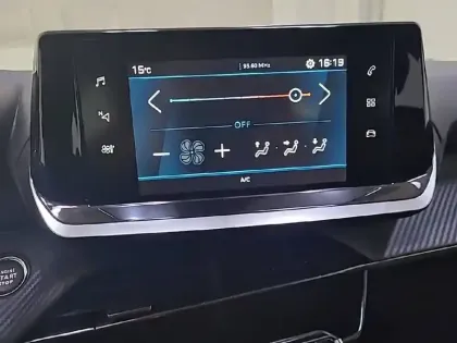 Photo 43 Peugeot 208 Gén. II Ph1 NG Active Pack 5