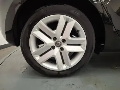 Photo 57 Renault Clio Gén. V (BJA) Ph1 Business 5