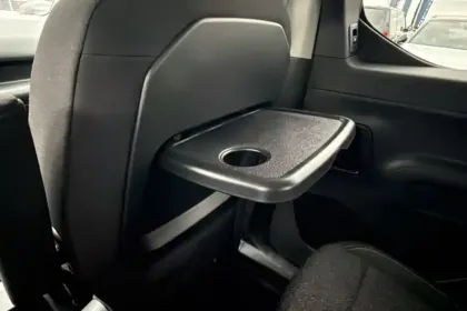 Photo 26 Peugeot Rifter  M Diesel 100 ch Manuelle 5pl