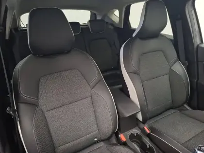 Photo 28 Renault Captur  mild hybrid 140