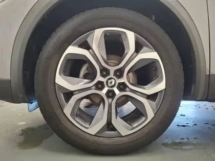 Photo 18 Renault Captur  mild hybrid 140