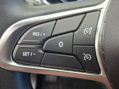 Photo 34 Renault Captur  mild hybrid 140