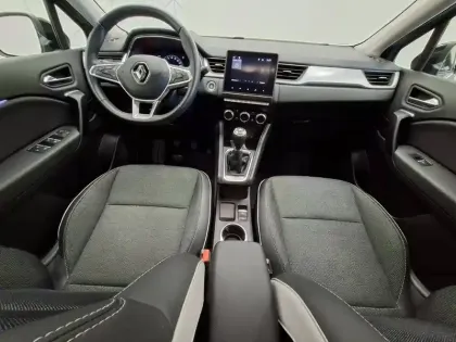 Photo 26 Renault Captur  mild hybrid 140