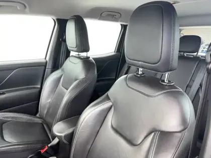 Photo 8 Jeep Renegade  1.0 Turbo T3 120 ch BVM6