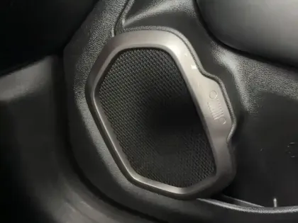 Photo 48 Jeep Renegade  1.0 Turbo T3 120 ch BVM6