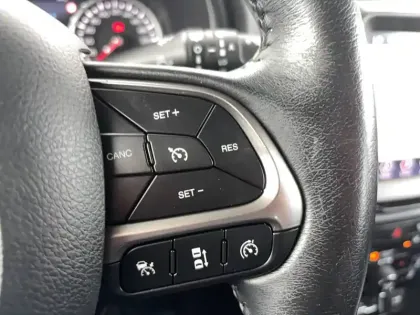 Photo 39 Jeep Renegade  1.0 Turbo T3 120 ch BVM6