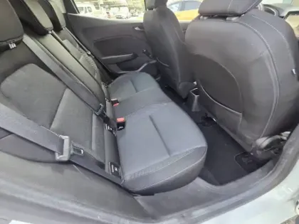 Photo 26 Renault Clio  TCe 90 - 21