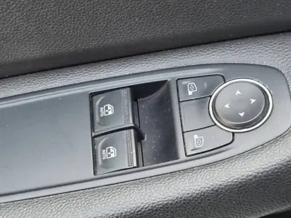 Photo 24 Renault Clio  TCe 90 - 21