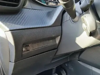 Photo 15 Peugeot 208  Hybrid 110 ch e-DCS6 Style