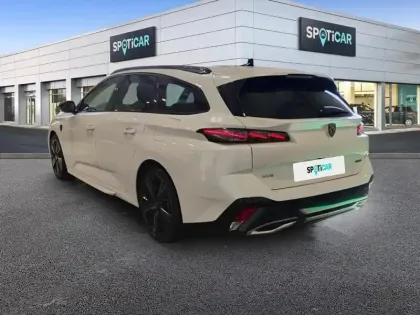 Photo 29 Peugeot 308  SW PHEV 225 e-EAT8 GT