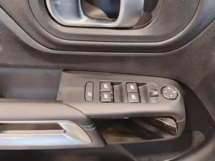 Photo 19 Citroën C5 aircross  Hybride Rechargeable 225 e-EAT8 Shine