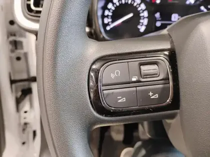 Photo 18 Citroën C3  PureTech 110 S&S BVM6 Shine