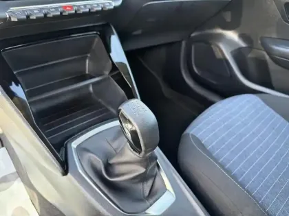 Photo 23 Peugeot 208  PureTech 75 S&S BVM5 Like