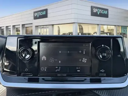 Photo 21 Peugeot 208  PureTech 75 S&S BVM5 Like