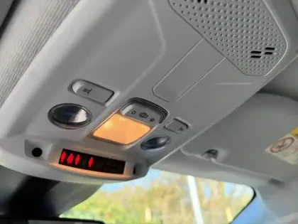 Photo 24 Peugeot 208  PureTech 75 S&S BVM5 Like