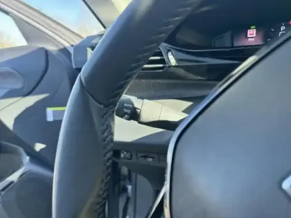 Photo 16 Peugeot 408  PureTech 130 ch S&S EAT8 Allure