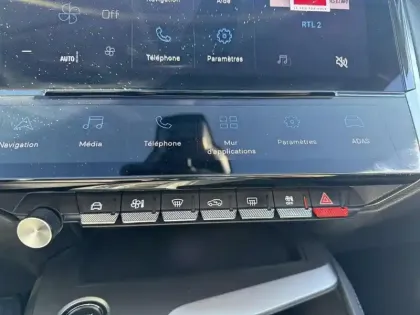 Photo 12 Peugeot 408  PureTech 130 ch S&S EAT8 Allure