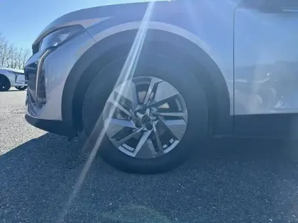 Photo 14 Peugeot 408  PureTech 130 ch S&S EAT8 Allure