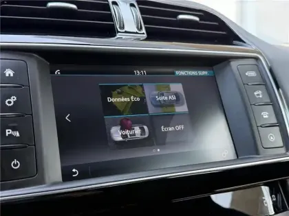 Photo 27 Jaguar F-Pace Gén. I Ph1 Evo R-Sport 5