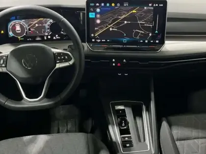 Photo 9 Volkswagen Golf 1.5 eTSI EVO2 116 DSG7 Life Plus