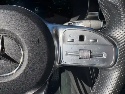 Photo 16 Mercedes Classe C  200 Cabriolet AMG Lin