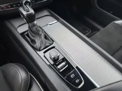 Photo 19 Volvo Xc60 T5 2.0 250 R Design 2WD BVA8