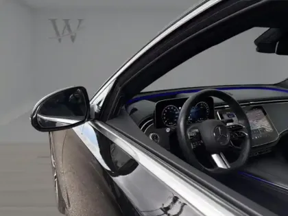 Photo 11 Mercedes Classe E  300 e Hybrid EQ AMG L