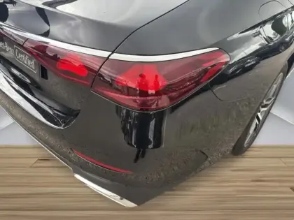 Photo 10 Mercedes Classe E  300 e Hybrid EQ AMG L