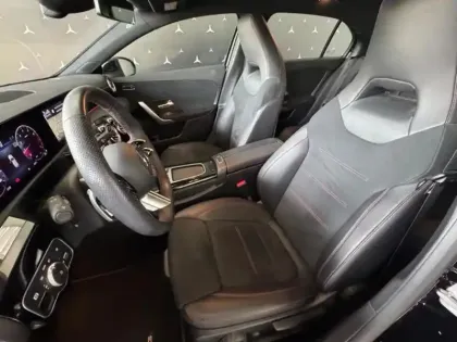 Photo 32 Mercedes Classe A Gén. IV (W177) Ph1 AMG Line 5