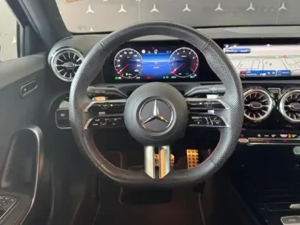 Photo 33 Mercedes Classe A Gén. IV (W177) Ph1 AMG Line 5