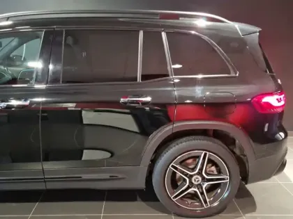 Photo 39 Mercedes GLB Gén. I (X247) Ph2 AMG Line 5