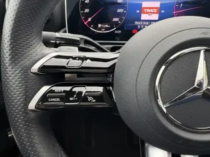 Photo 15 Mercedes Classe C  220 d Berline AMG Lin