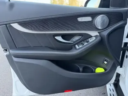 Photo 12 Mercedes Classe GLC Mercedes-AMG GLC 63 S 4MATIC+ 