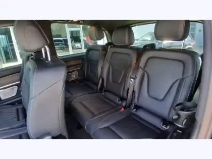 Photo 17 Mercedes CLA V 300 d 4MATIC AVANTGARDE Long