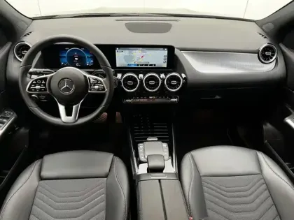 Photo 10 Mercedes GLA 250 e Business Line