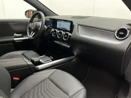 Photo 15 Mercedes GLA 250 e Business Line