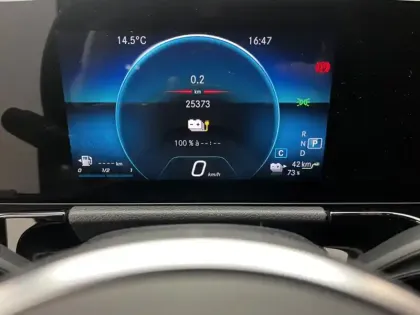 Photo 11 Mercedes GLA 250 e Business Line