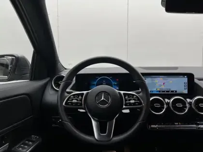 Photo 17 Mercedes GLA 250 e Business Line