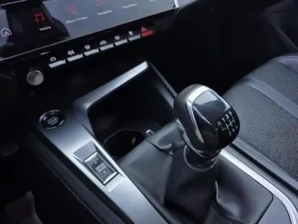 Photo 30 Peugeot 308 Gén. III Ph1 Allure Pack 5