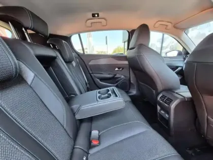 Photo 28 Peugeot 308 Gén. III Ph1 Allure Pack 5