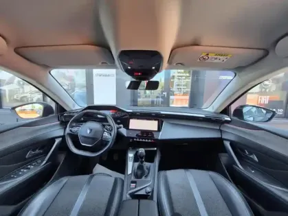 Photo 5 Peugeot 308 Gén. III Ph1 Allure Pack 5