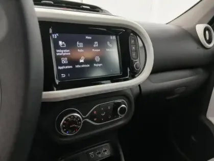 Photo 19 Renault Twingo E-TECH ELECTRIQUE III Equilibre